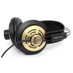 AKG K121